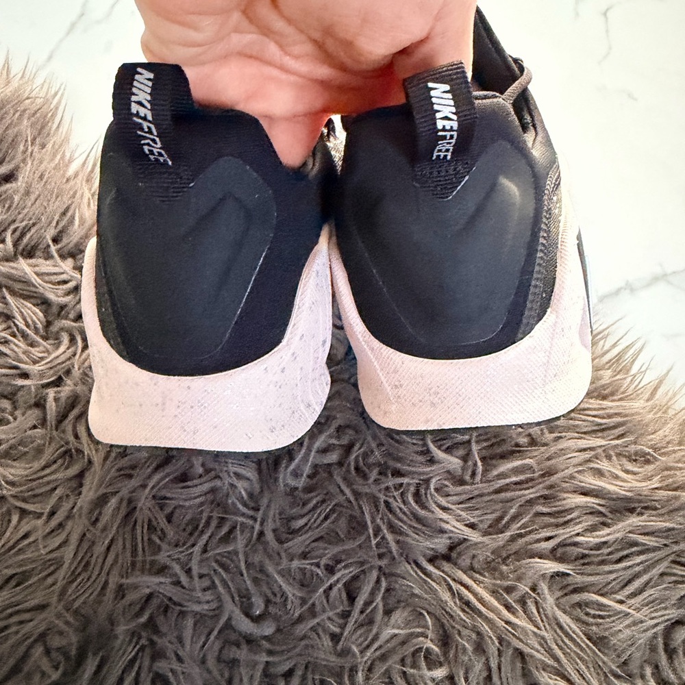 Nike Free Metcon 6 SE - Picture 8 of 12